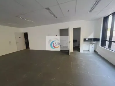 Sala Comercial para alugar, 242m² no Pinheiros, São Paulo