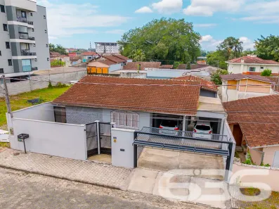 Casa com 3 Quartos à venda, 199m² no Bucarein, Joinville
