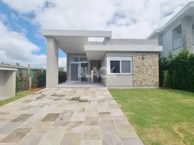 Casa de Condomínio com 4 Quartos à venda, 180m² no Torres, Torres