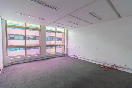 Sala Comercial para alugar, 35m² no Liberdade, São Paulo