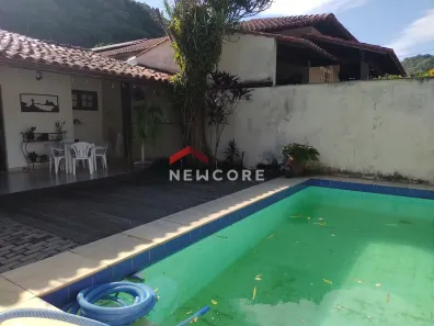 Casa com 4 Quartos à venda, 240m² no Piratininga, Niterói