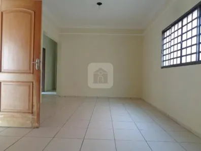 Casa com 3 Quartos à venda, 153m² no Granada, Uberlândia