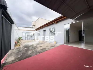Casa com 3 Quartos para alugar, 112m² no Setor Criméia Leste, Goiânia