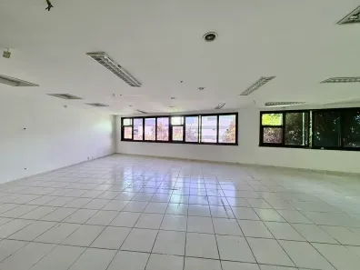 Sala Comercial para venda ou aluguel, 133m² no Freguesia (Jacarepaguá), Rio de Janeiro