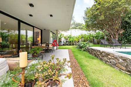 Casa com 3 Quartos à venda, 591m² no Jardim Guedala, São Paulo