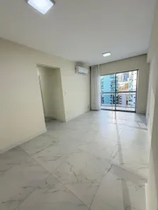 Apartamento com 2 Quartos para alugar, 75m² no Centro, Balneário Camboriú