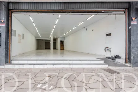 Ponto Comercial para alugar, 386m² no Azenha, Porto Alegre