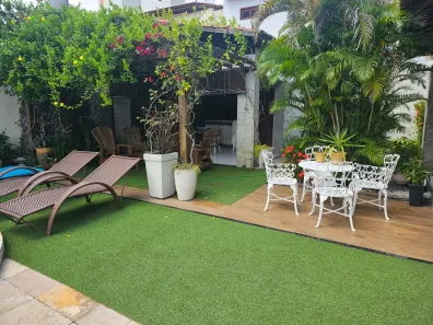 Casa com 3 Quartos à venda, 370m² no Cocó, Fortaleza