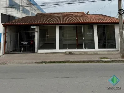 Casa com 3 Quartos à venda, 198m² no Jardim Eldorado, Palhoça