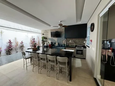 Casa de Condomínio com 3 Quartos à venda, 196m² no Jardim Lumen Christi, Campinas