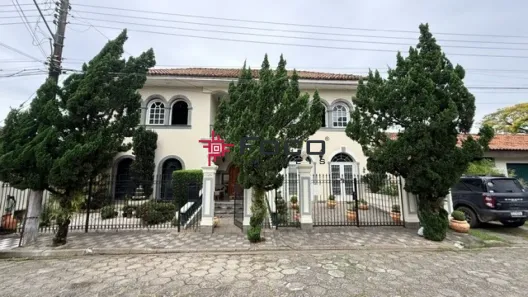 Sobrado com 5 Quartos à venda, 550m² no Jardim Siesta, Jacareí