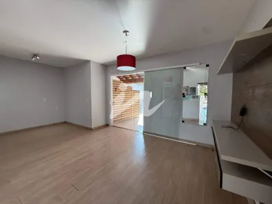 Casa com 2 Quartos à venda, 100m² no Aclimação, Uberlândia
