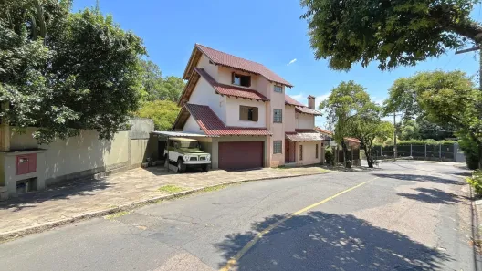 Casa com 3 Quartos à venda, 236m² no Teresópolis, Porto Alegre