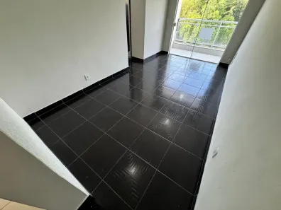 Apartamento com 2 Quartos para alugar, 60m² no Caxito, Maricá