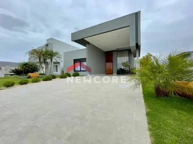 Casa de Condomínio com 3 Quartos à venda, 220m² no Centenário, Torres