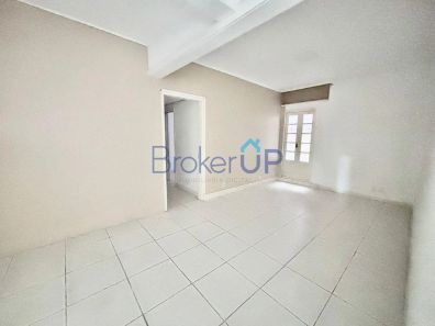Apartamento com 2 Quartos à venda, 75m² no Centro Histórico, Porto Alegre