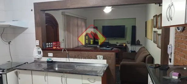 Sobrado com 3 Quartos à venda, 156m² no Vila Aparecida, Taubaté