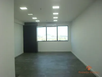 Sala Comercial para alugar, 40m² no Alphaville, Santana de Parnaíba