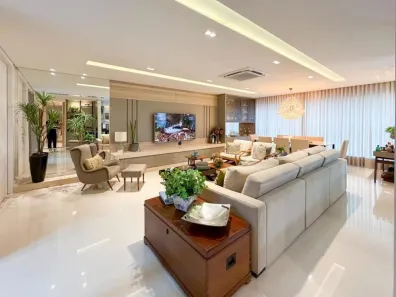 Apartamento com 4 Quartos à venda, 241m² no Zona 07, Maringá
