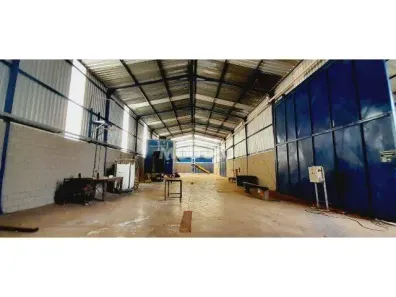 Galpão/Depósito/Armazém para alugar, 2250m² no Distrito Industrial, Uberlândia