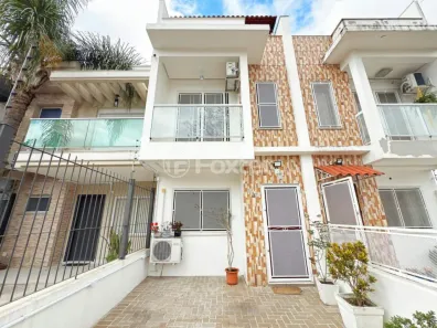 Casa com 2 Quartos à venda, 154m² no Hípica, Porto Alegre