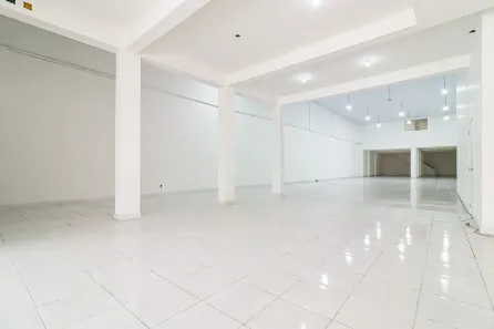 Ponto Comercial para alugar, 700m² no Santo Amaro, São Paulo