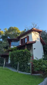 Casa com 2 Quartos para alugar, 126m² no Lagoa da Conceição, Florianópolis