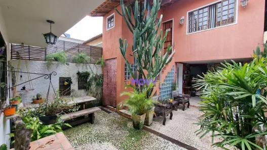 Casa com 4 Quartos para alugar, 120m² no Piratininga, Niterói