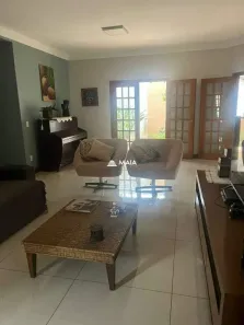 Casa com 3 Quartos à venda, 221m² no Fabrício, Uberaba