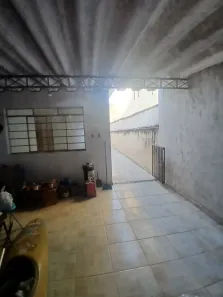Casa com 3 Quartos para alugar, 150m² no Parque Santo Antônio, Jacareí
