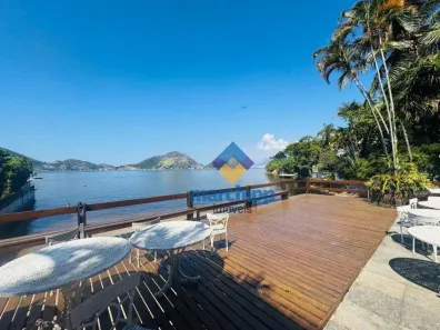 Casa com 4 Quartos à venda, 450m² no São Francisco, Niterói