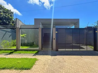 Casa com 3 Quartos à venda, 316m² no Zona 05, Maringá