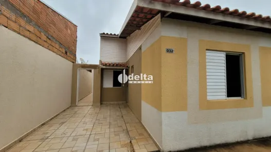 Casa de Condomínio com 3 Quartos à venda, 70m² no Aclimação, Uberlândia