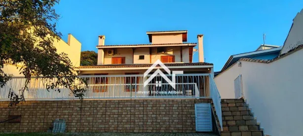 Casa com 3 Quartos para alugar, 362m² no Vila Santista, Atibaia