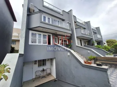 Casa de Condomínio com 3 Quartos à venda, 240m² no Camboinhas, Niterói
