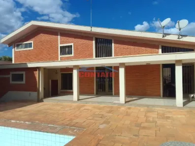 Sobrado com 3 Quartos à venda, 337m² no Jardim Ricetti, São Carlos