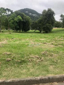 Lote/Terreno à venda, 620m² no Ubatiba, Maricá