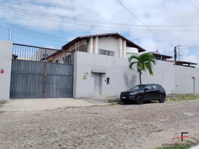Casa com 5 Quartos à venda, 744m² no Edson Queiroz, Fortaleza