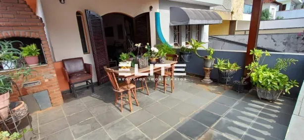Casa com 4 Quartos à venda, 133m² no Vila Scarpelli, Santo André