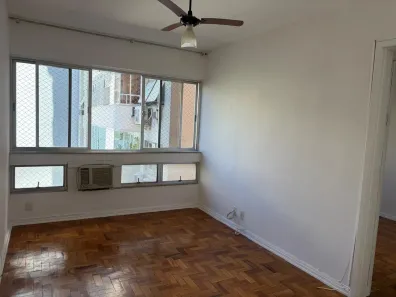 Apartamento com 2 Quartos para alugar, 70m² no Laranjeiras, Rio de Janeiro