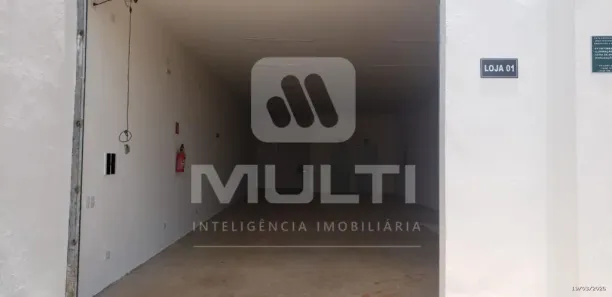 Ponto Comercial com 1 Quarto para alugar, 117m² no Aclimação, Uberlândia
