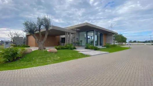 Casa de Condomínio com 4 Quartos à venda, 450m² no , Capão da Canoa