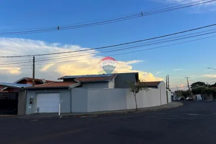 Casa com 3 Quartos à venda, 117m² no Parque Gramado II, Araraquara