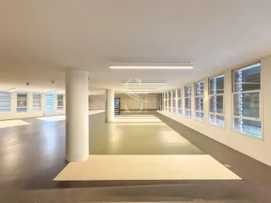 Prédio Comercial para alugar, 331m² no República, São Paulo