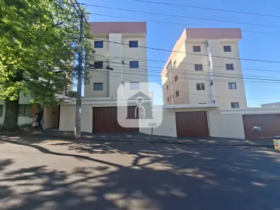 Apartamento com 3 Quartos para alugar, 93m² no Tabajaras, Uberlândia