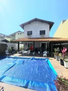 Casa com 4 Quartos à venda, 320m² no Piratininga, Niterói