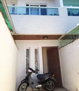 Casa com 3 Quartos à venda, 87m² no Vila Voturua, São Vicente