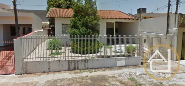 Casa com 3 Quartos à venda, 130m² no Bandeirantes, Londrina