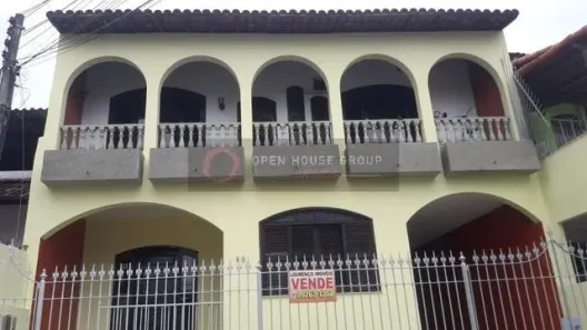Casa com 4 Quartos à venda, 200m² no Centro, São Gonçalo