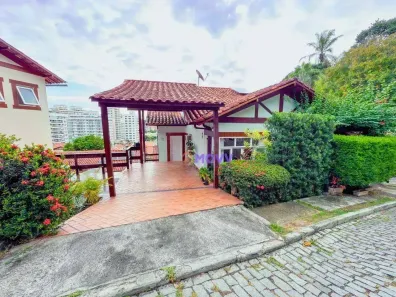 Casa de Condomínio com 4 Quartos à venda, 126m² no Santa Rosa, Niterói